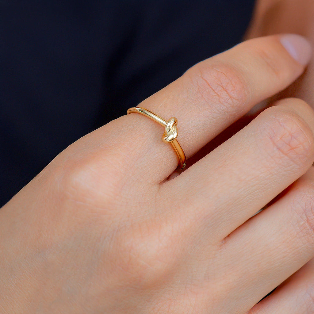 Classic Gold Knot Ring by Seeyoura