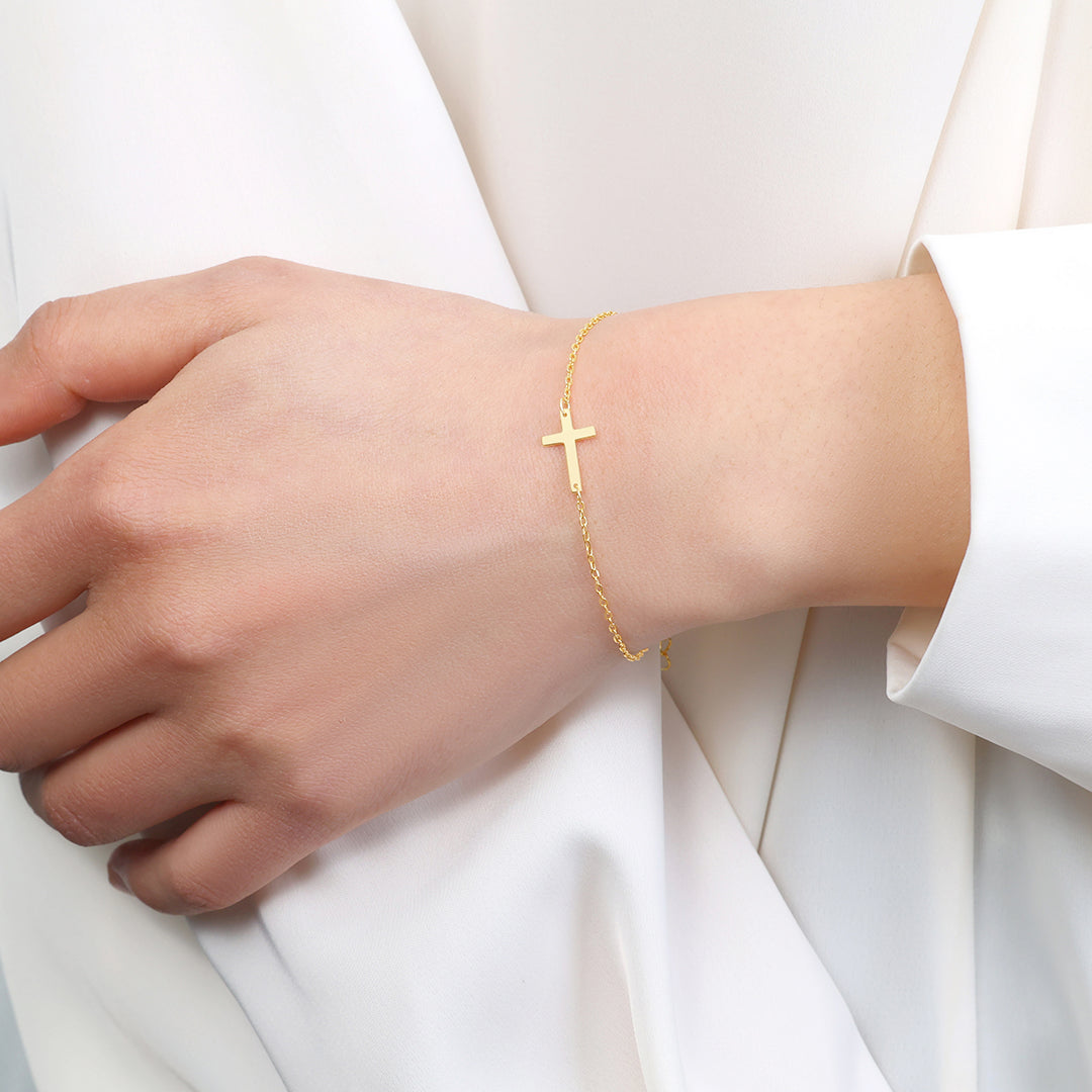 Cross Charm Bracelet by Seeyoura