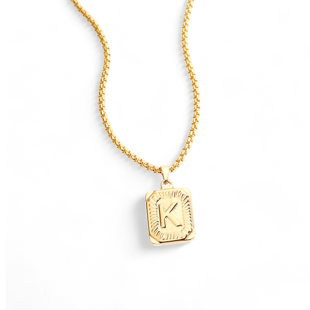 Initial Card Pendant Necklace with Rolo Chain in Rolo Chain, gold by Seeyoura